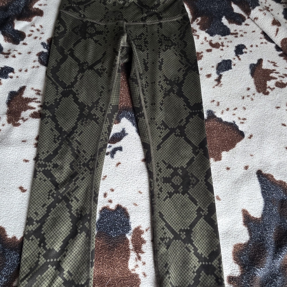 lululemon athletica Green and Black Patterned Leggings